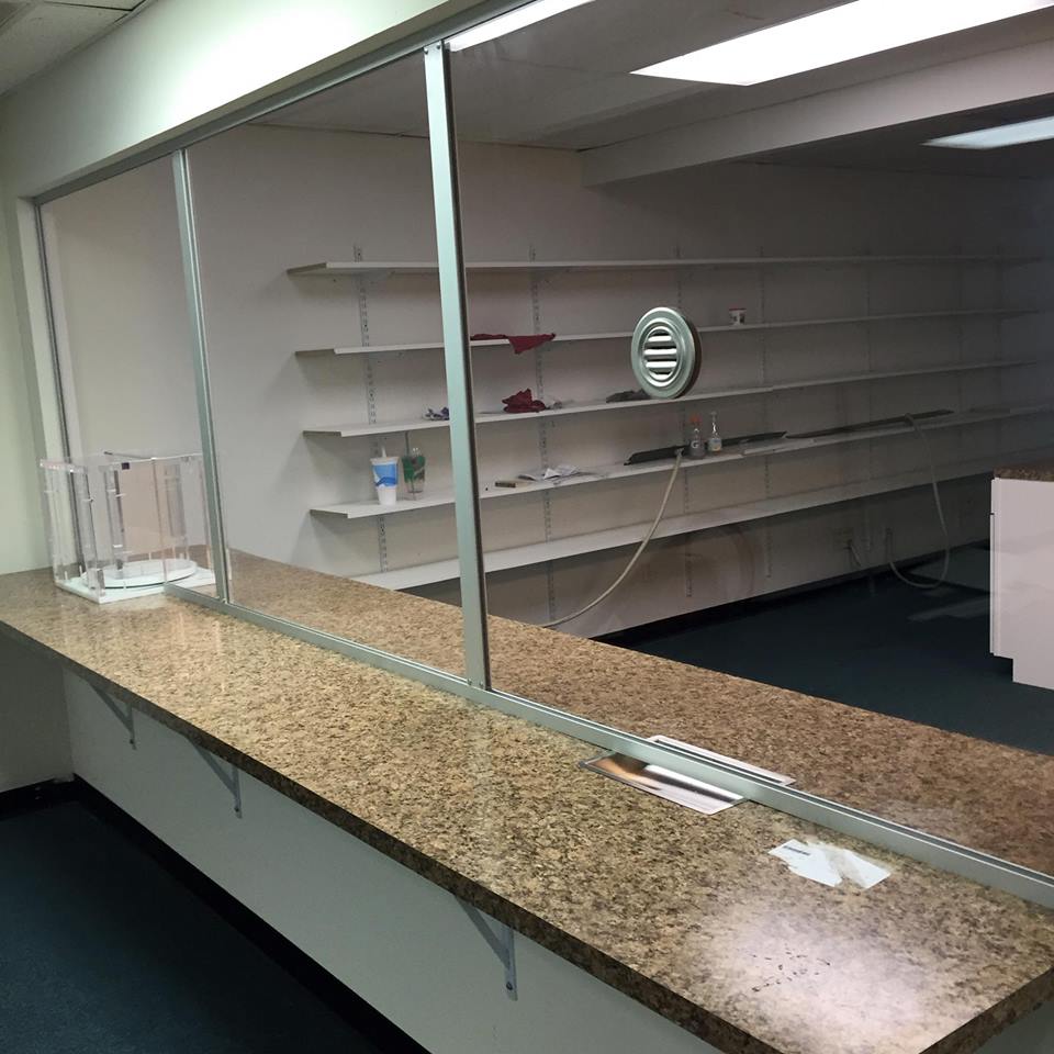 Dan’s Enterprises | Glass & Mirror Shop – Redford Charter Township, MI